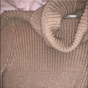 Abercrombie turtle neck